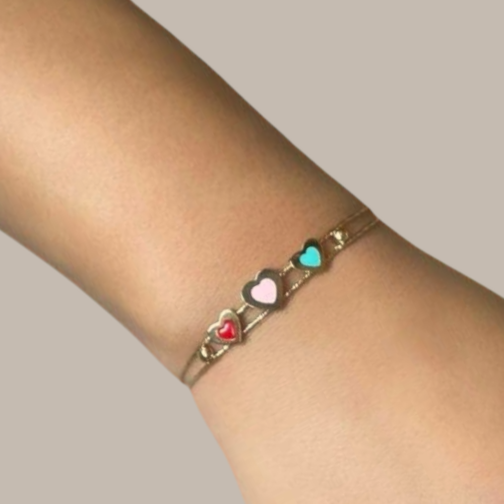 Three hearts – kids bangle