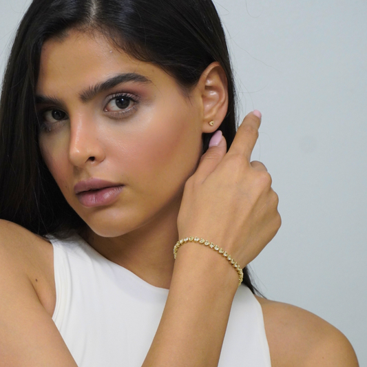 سوار تنس من الألماس الأصفر على شكل قلب فاخر