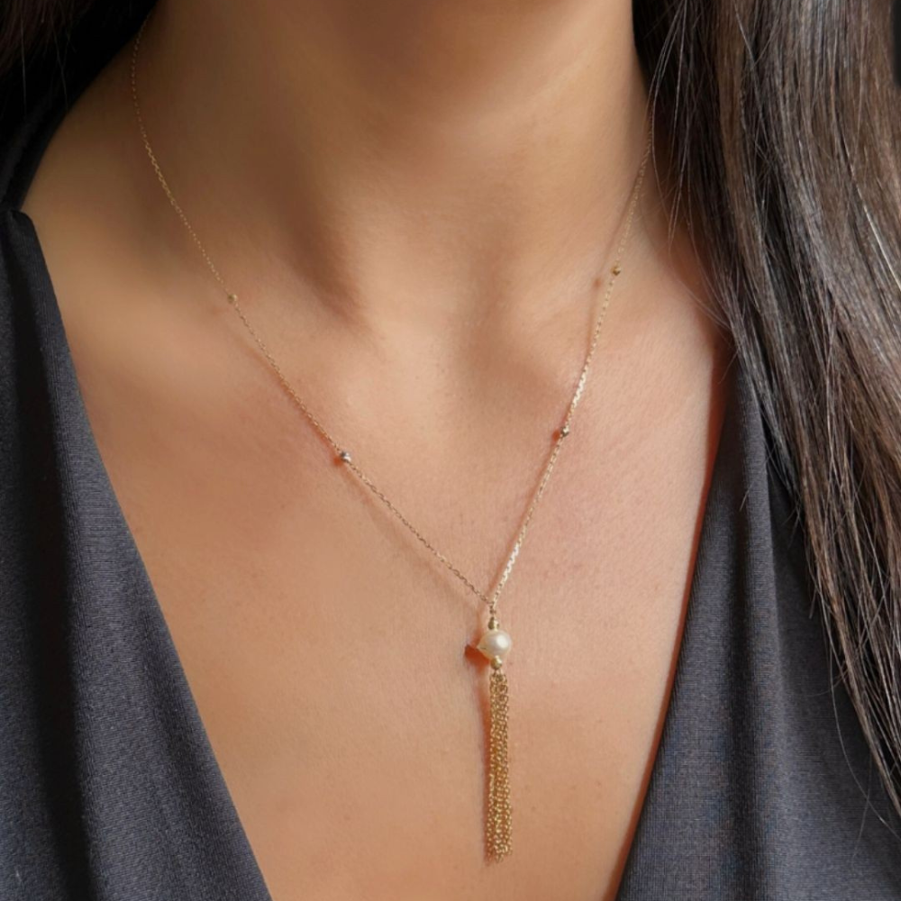 Pearl, gold beads and strings necklace