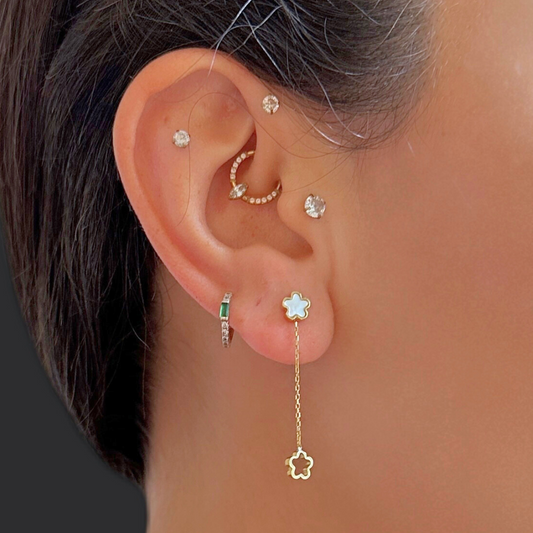 Flowers - dangle gold earrings