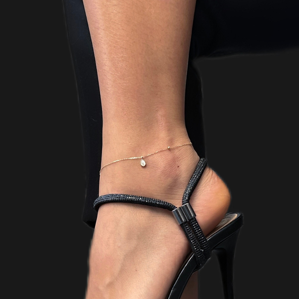 White enamel drop – gold anklet