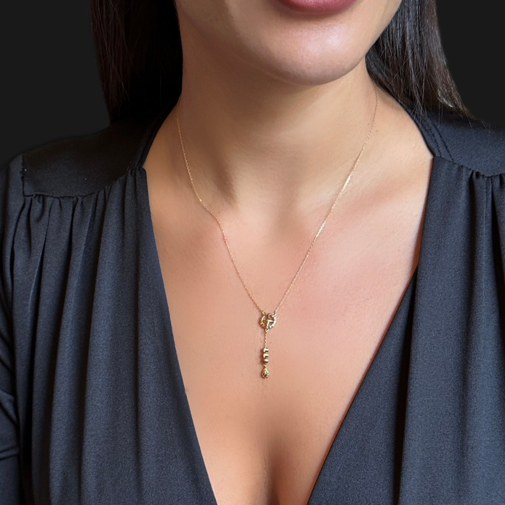 Compass – gold necklace