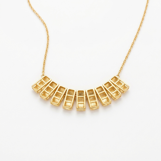 Graduated Curved Bar Station Necklace