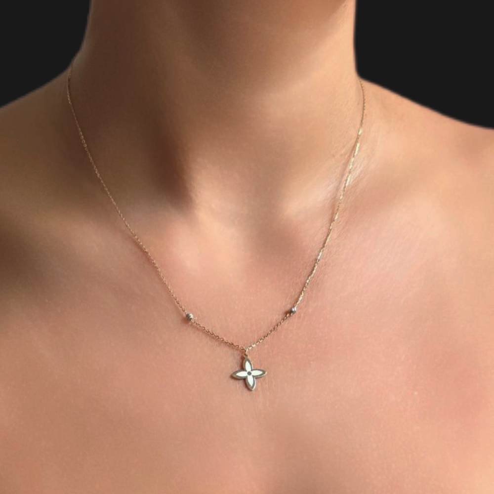 White enamel 4 petals flower shaped necklace