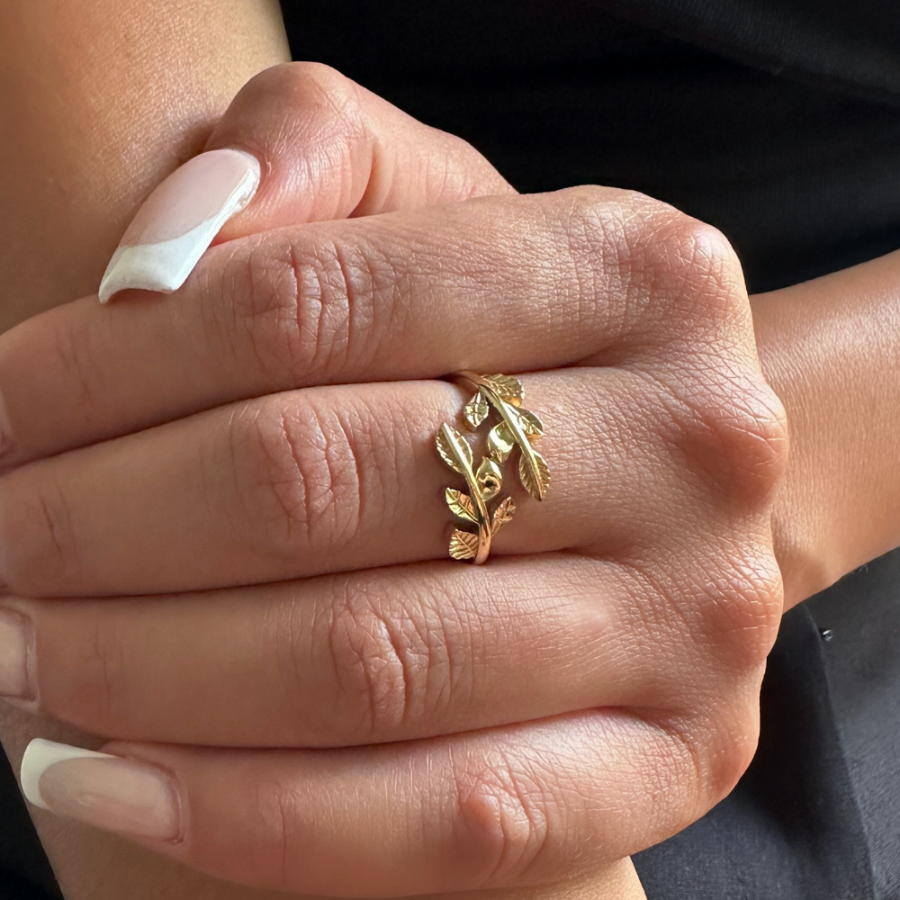 FLORA – leaves shaped ring