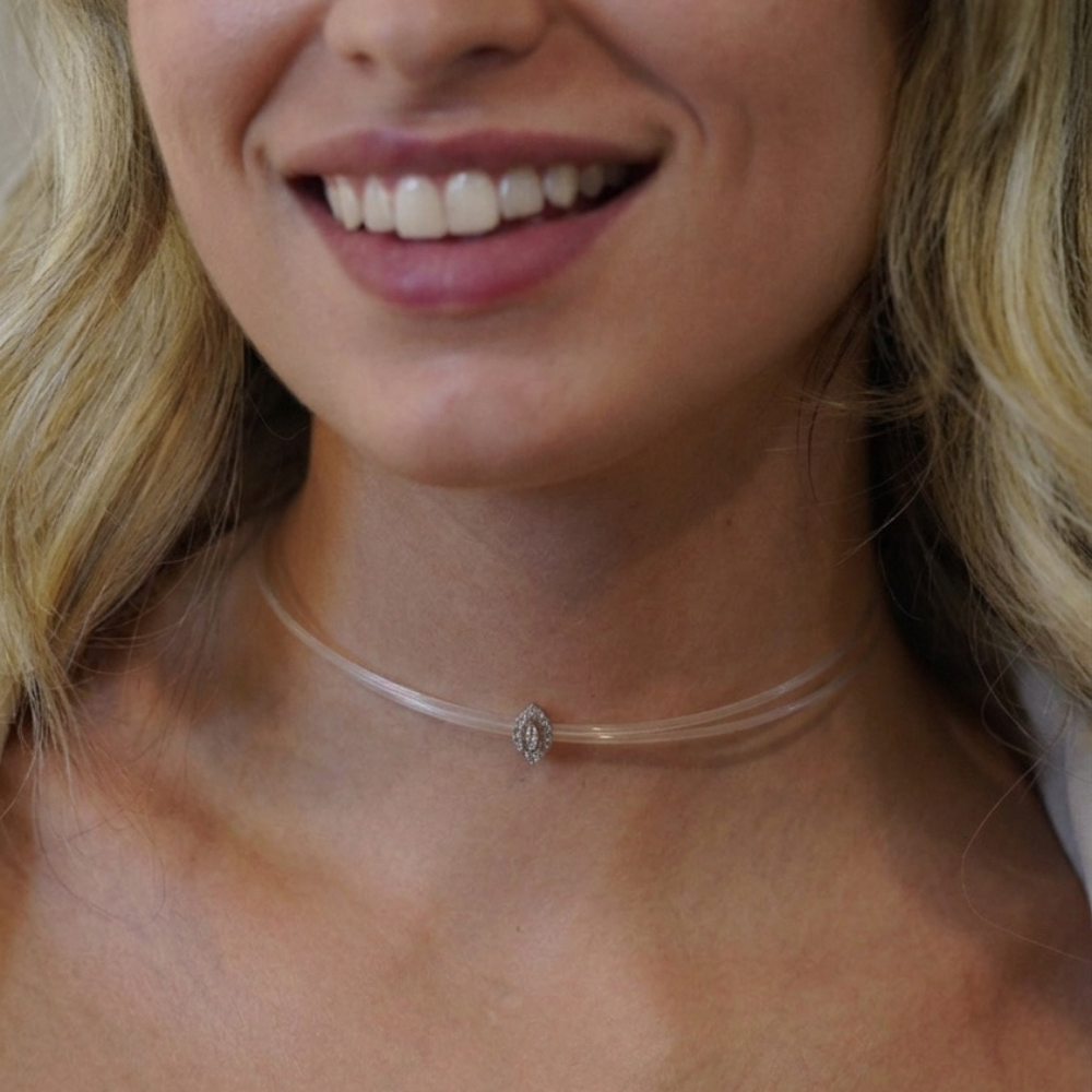 Clear Choker White Gold Diamond Pendant