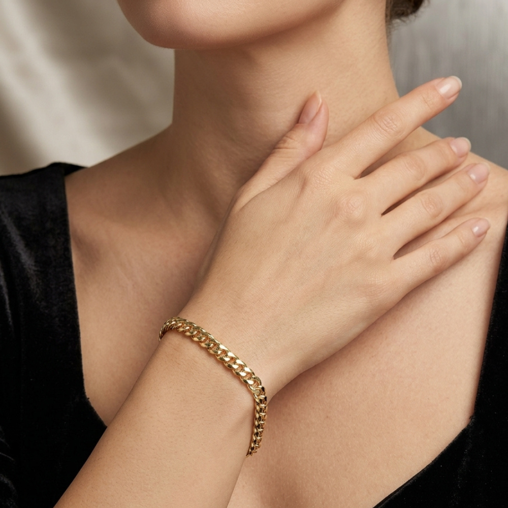 Classic Curb Link Yellow Gold Bracelet