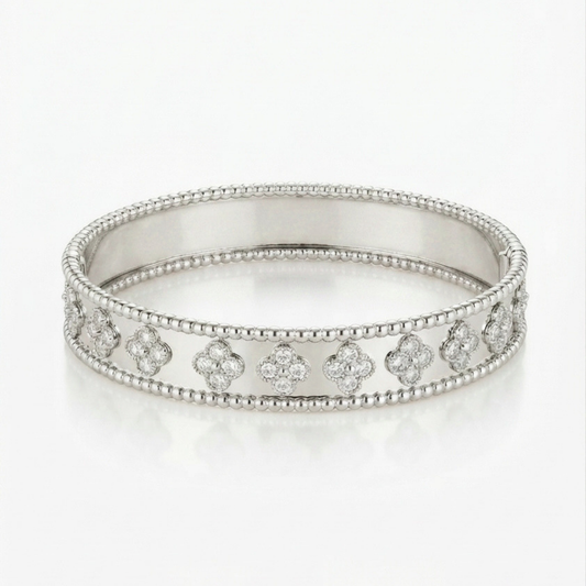 Perlée Clover Diamond Bangle