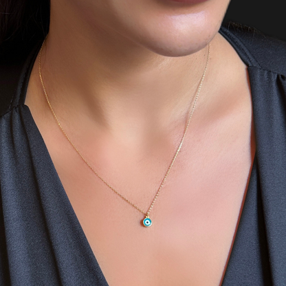 Mini pingente de olho redondo – colar dourado