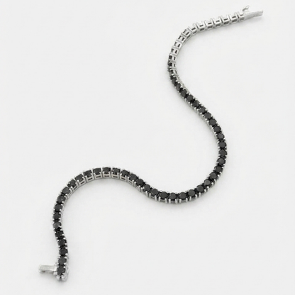 سوار تنس فاخر من الماس الأسود