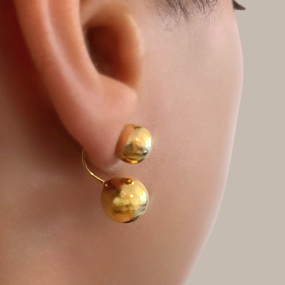 BALLS SHAPED YELLOW GOLD EARRINGS